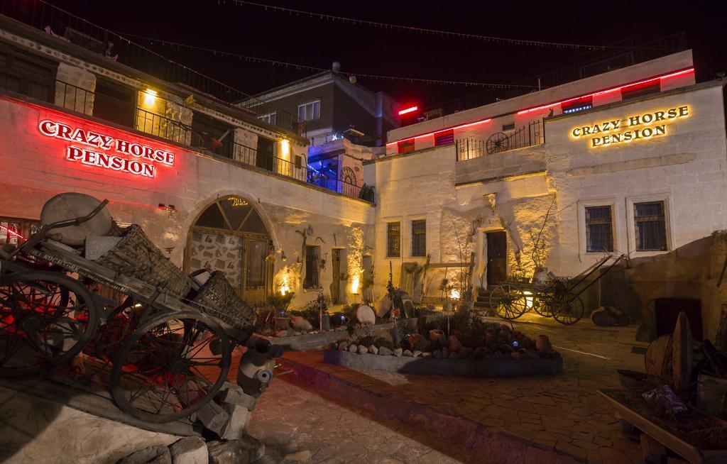 Crazy Horse Pension 어굽 외부 사진